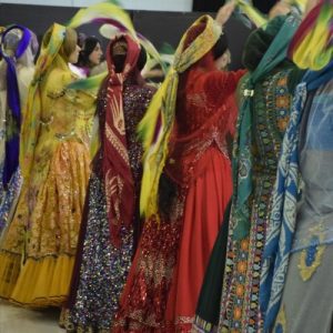 کوهمره یا کُهمَره (ویکیپدیا)لباس محلی کوهمره، تاریخ و زبان مردم کوهمره پارس(قوم پارس) 5 لباس محلی کوهمره